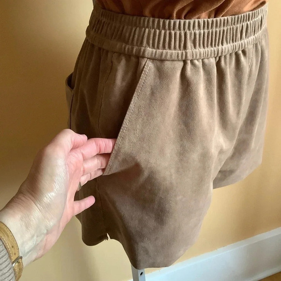 WILFRED FREE Tan Faux Suede Bloomer Shorts Size S - Picture 5 of 11